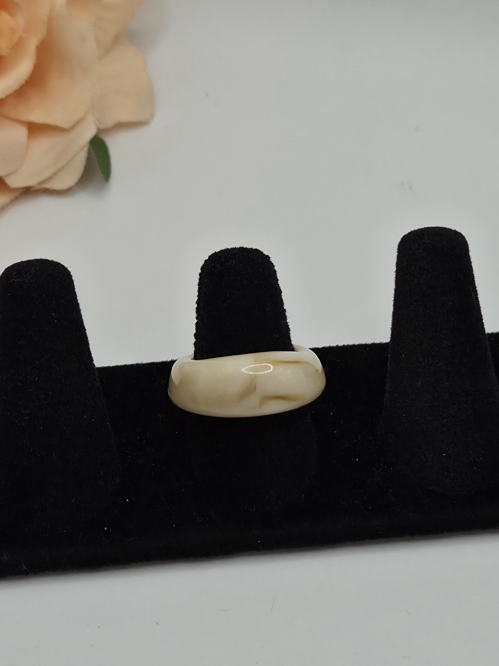 Vintage Bakelite Ring